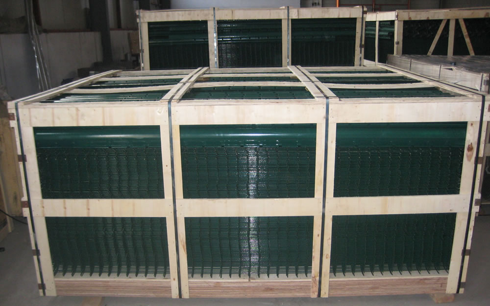 Vinyl Coated Green Color Welded Mesh Panels