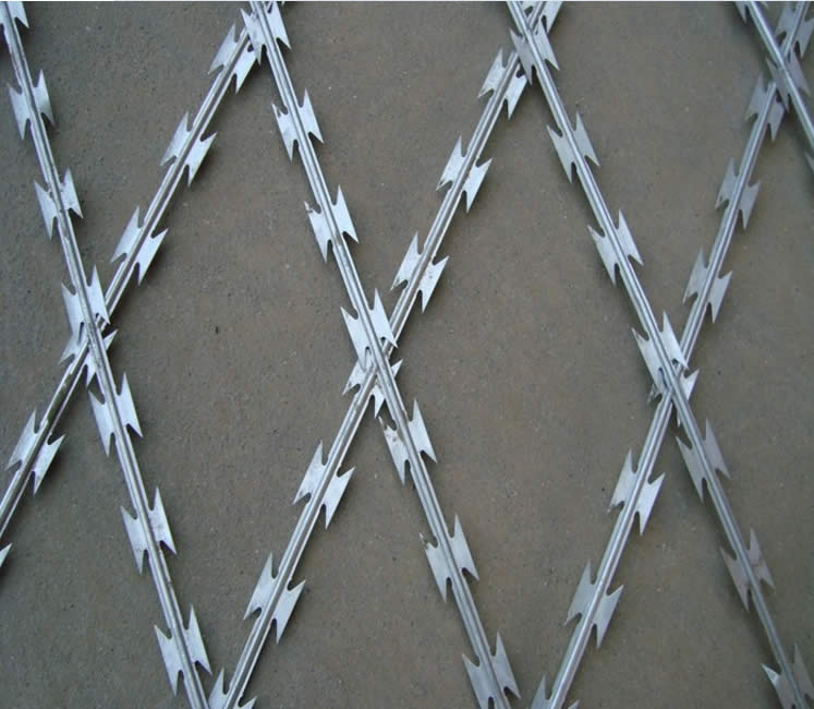 BTO-28 Welded Razor Wire